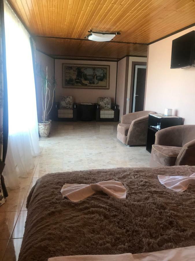 Готель Пані Анна Кам'янець-Подільский Екстер'єр фото